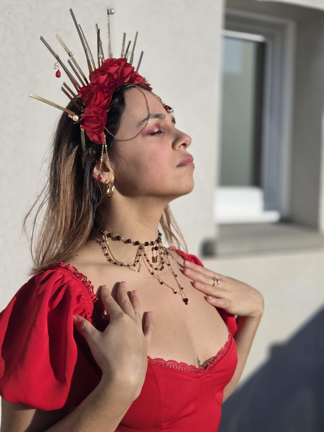 Vaelthra Rûnael — Photo 4